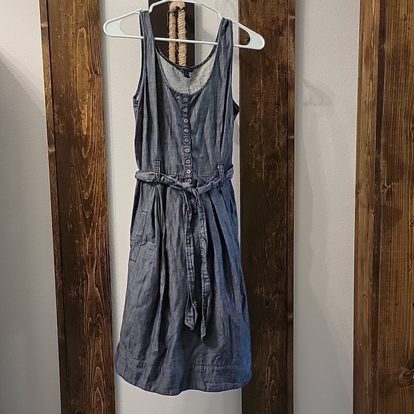 Tommy Hilfiger Dresses & Skirts - Tommy Hilfiger Womens chambray dress